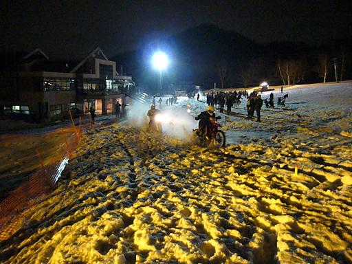 041.jpg